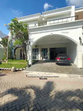 Rumah  American Classic Di Perumahan Permata Jingga Lowokwaru Malang