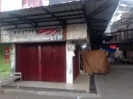 Disewakan!! 1 unit toko 2 lantai lokasi strategis di pasar Ulee glee