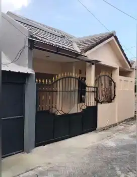 Rumah disewakan area Bronggalan Sawah Surabaya harga terjangkau