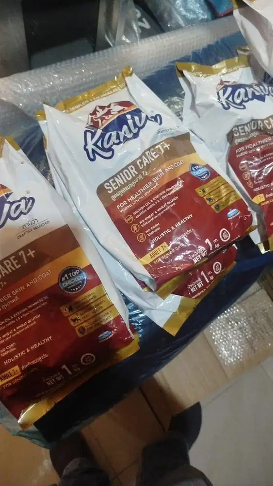 WANITA INTROVERT TELAten DISIPLIN Kerja packing ada daging babi