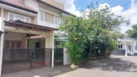Rumah Bagus 2 Lantai dijual cepat siap huni di Villa Delima
