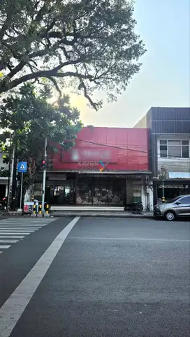 Disewakan Ruang Usaha di Poros Jalan Basuki Rahmat, Kayutangan Malang