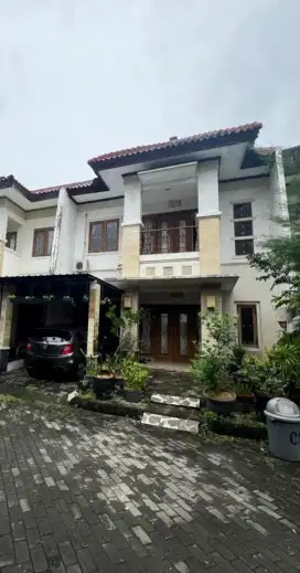 Dijual Rumah Perumahan Tengah Kota & strategis depan Kantor Walikota