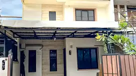 Di jual Rumah Cantik Full Furnished Siap Huni di Nusa Loka BSD