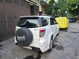 Toyota Rush TRD Sportivo Manual MT Tahun 2014 Putih , 2013