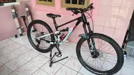 Polygon Siskiu D7 Size S ban 27.5 Fullbike upgrade (baca deskripsi)