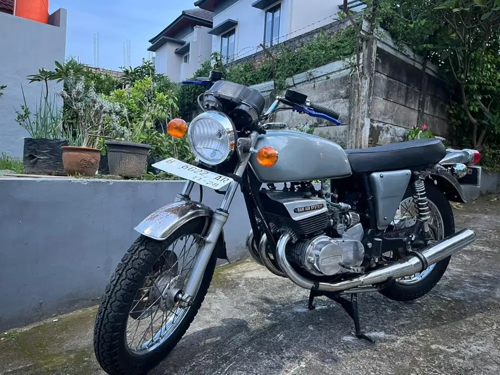 Dijual Suzuki GT380 1975 – Full Paper