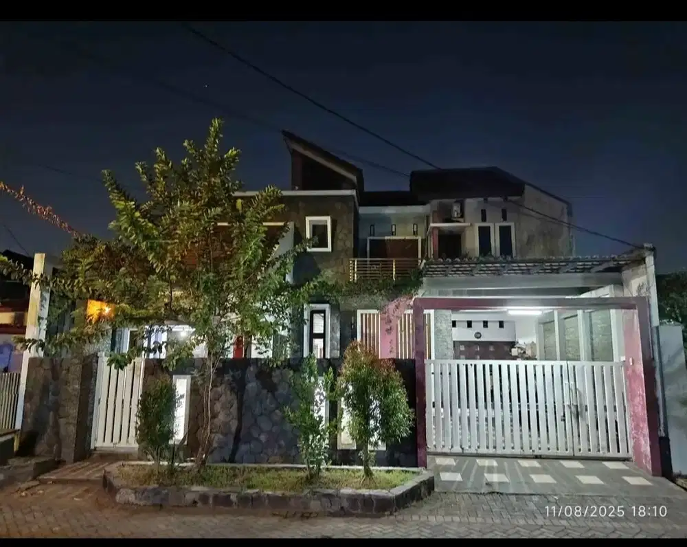 Dijual Rumah di Gayungsari dibawah pasar
