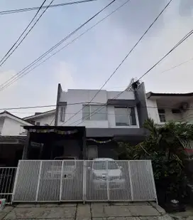 DIJUAL RUMAH SIAP HUNI 2 LANTAI BONA INDAH - lokasi STRATEGIS