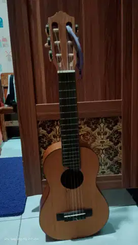 YAMAHA GUITALELE GL 1