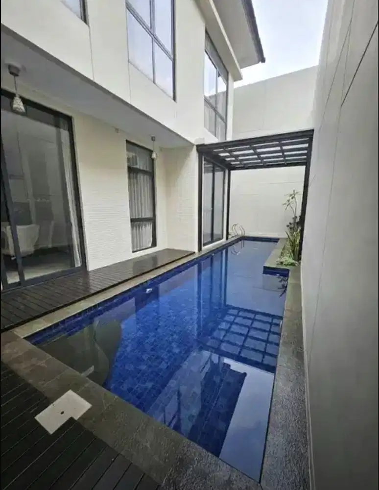 Rumah dijual turun harga di Lancewood Nava Park BSD City