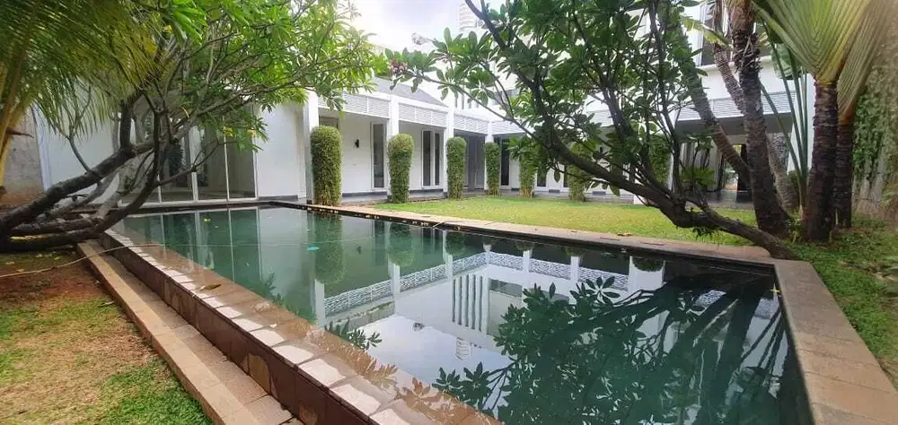 Rumah Mewah Disewakan di Cipete
