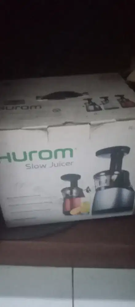 HUROM SLOW JUICER