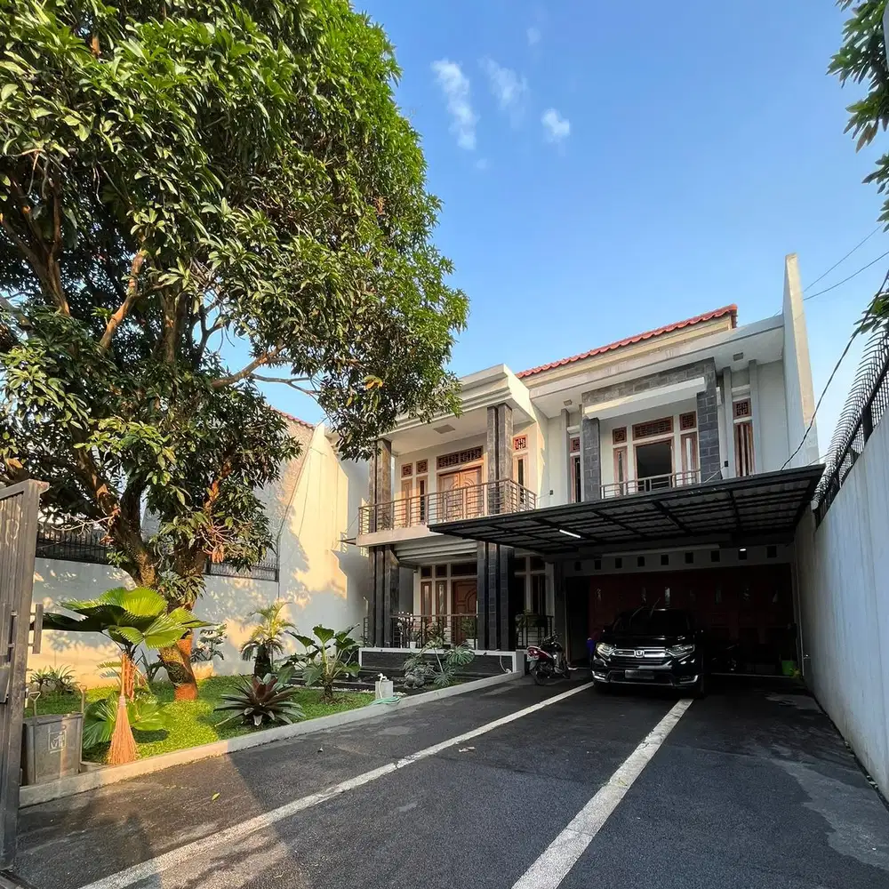 Rumah Dijual Lokasi Belakang Pasar Modern Bintaro