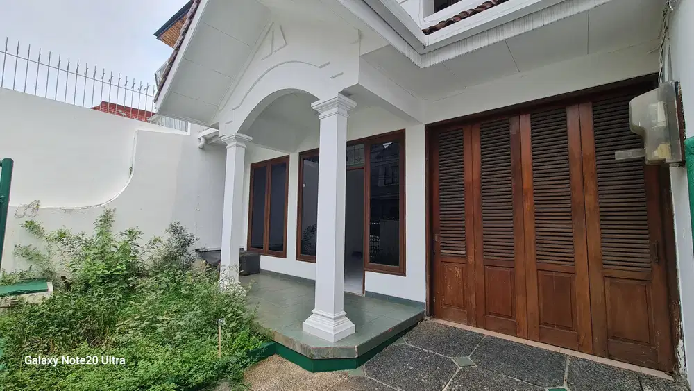 Rumah Bersih Strategis di Kawasan Radio Dalam Gandaria Jakarta Selatan