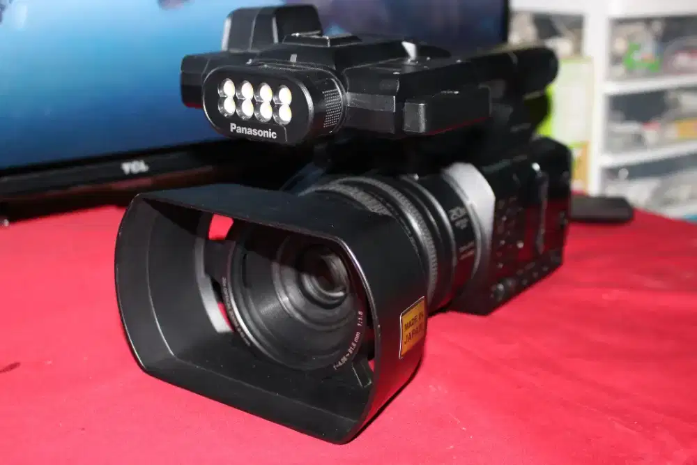 Forsale Panasonic HC-PV 100 Full Hd Camera
