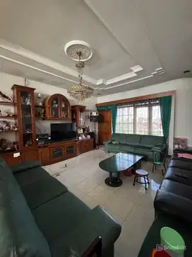 Dijual Rumah Bagus 2 Lantai di Tengah Kota, jalan Sakura