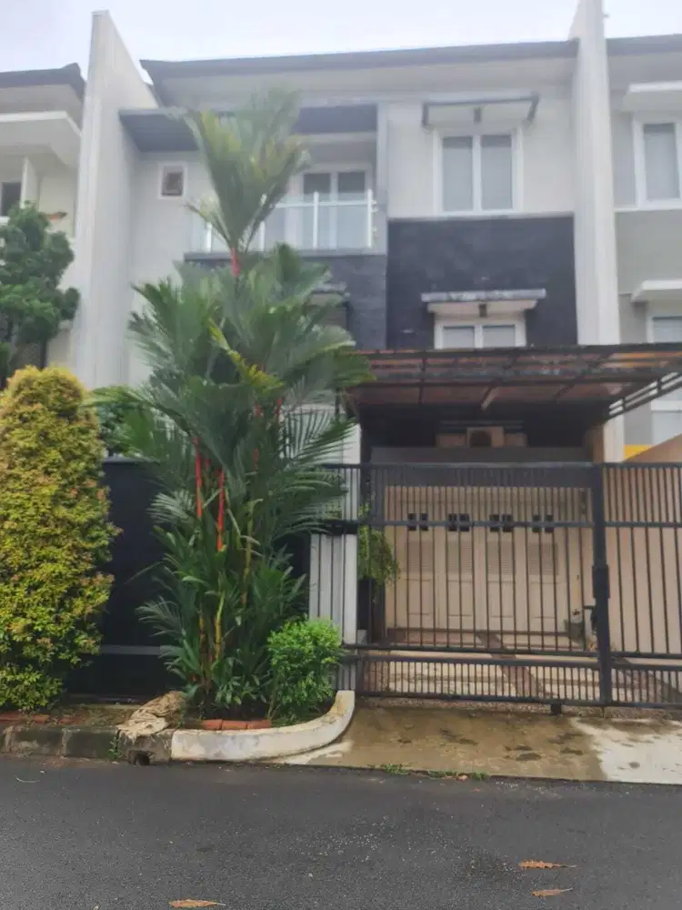 Dijual, Rumah Rapi Siap Pakai di Permata Buana 8x18m