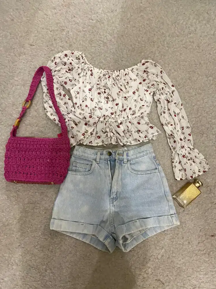 Crop bunga lengan panjang