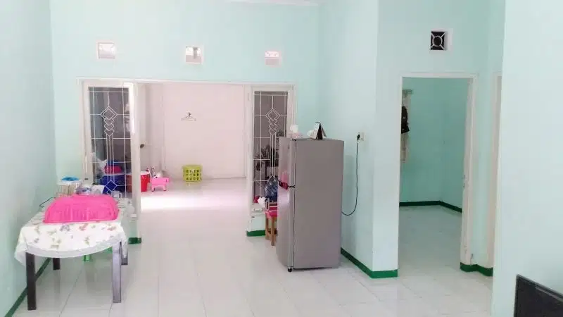 Rumah Hitung Tanah Wiyung Luas 200an Harga 1Man