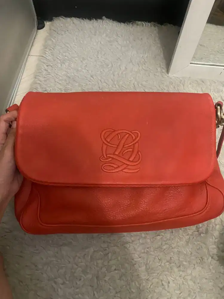 Tas merah brand LQ