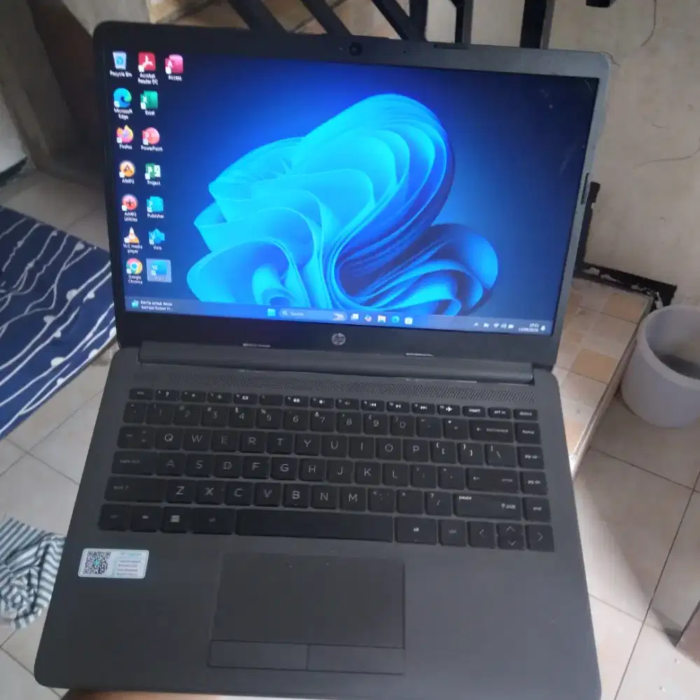 Hp 245 G8 Ryzen 5 3500u/8/256Nvme LikeNew