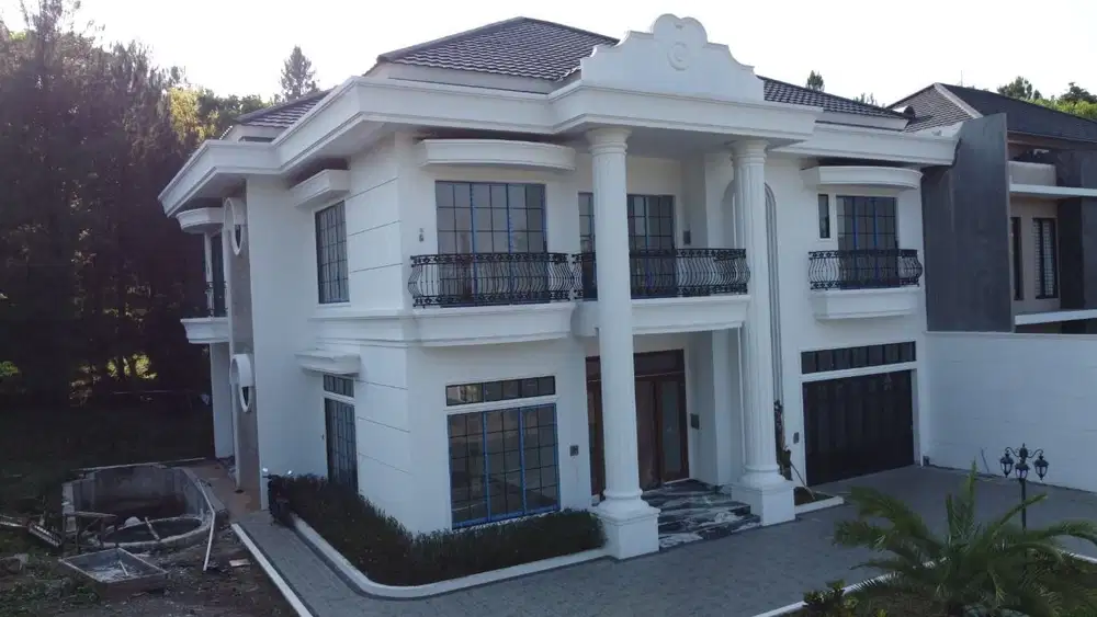 Dijual rumah mewah dalam cluster di Sentul City