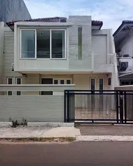 JUAL CEPAT Rumah Minimalis 2 Lantai LT 9 x 17  – Janur Elok, Kelapa Gading