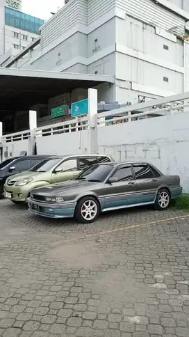 Mitsubishi Eterna 1992 Bensin