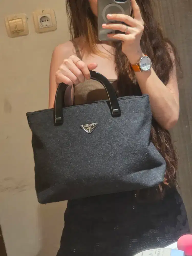 Prada bludru handbag