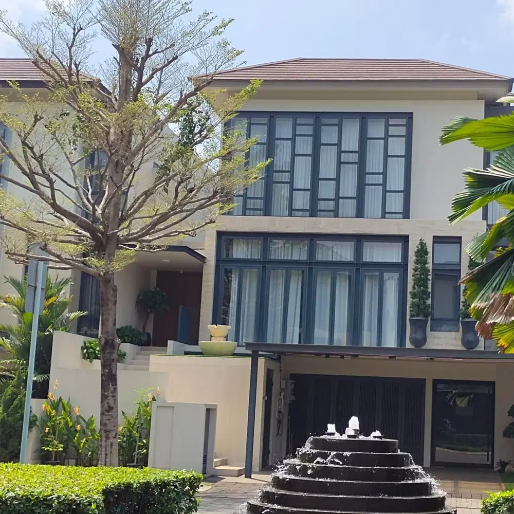 Rumah Mewah kolam renang Sertifikat Navapark BSD