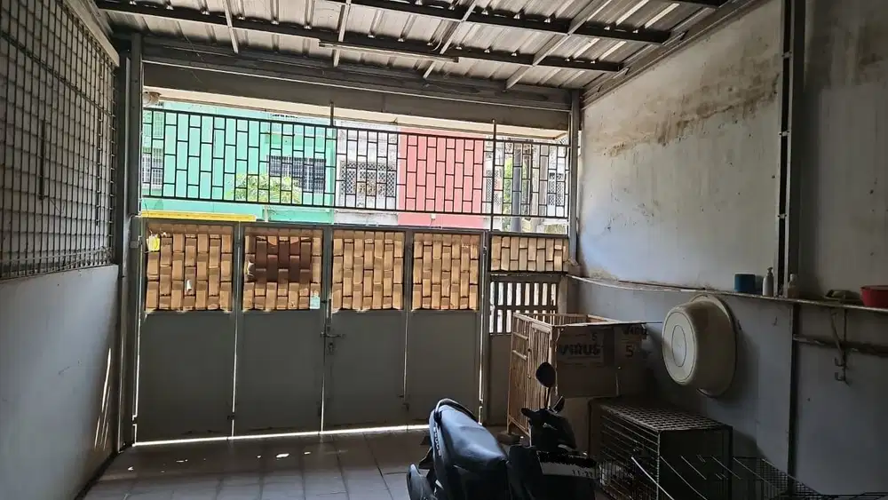 Disewakan Ruko 2 Lantai Strategis di Pangeran Jayakarta Jakarta Pusat