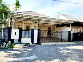 DISEWAKAN RUMAH DELTASARI GARDENIA WARU SIDOARJO RON.A2729