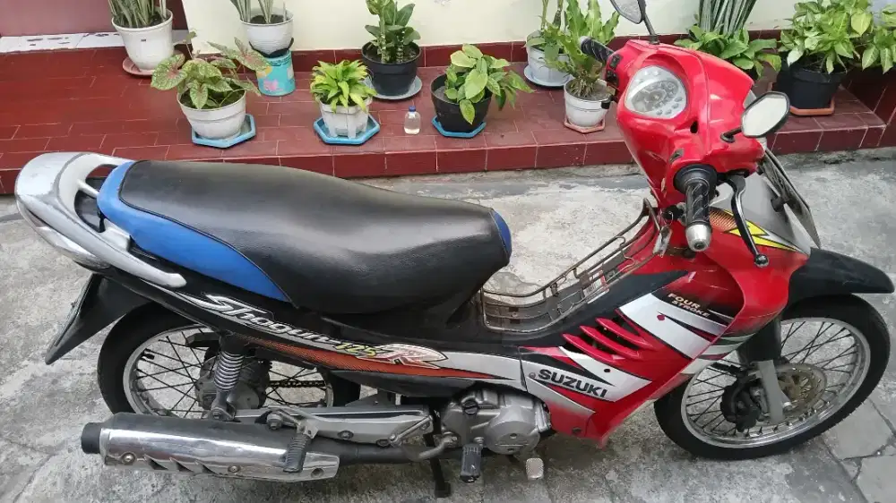 Sepeda suzuki shogun 125 thn 2005 N kota pajak/stnk 2030 fuul orsinil