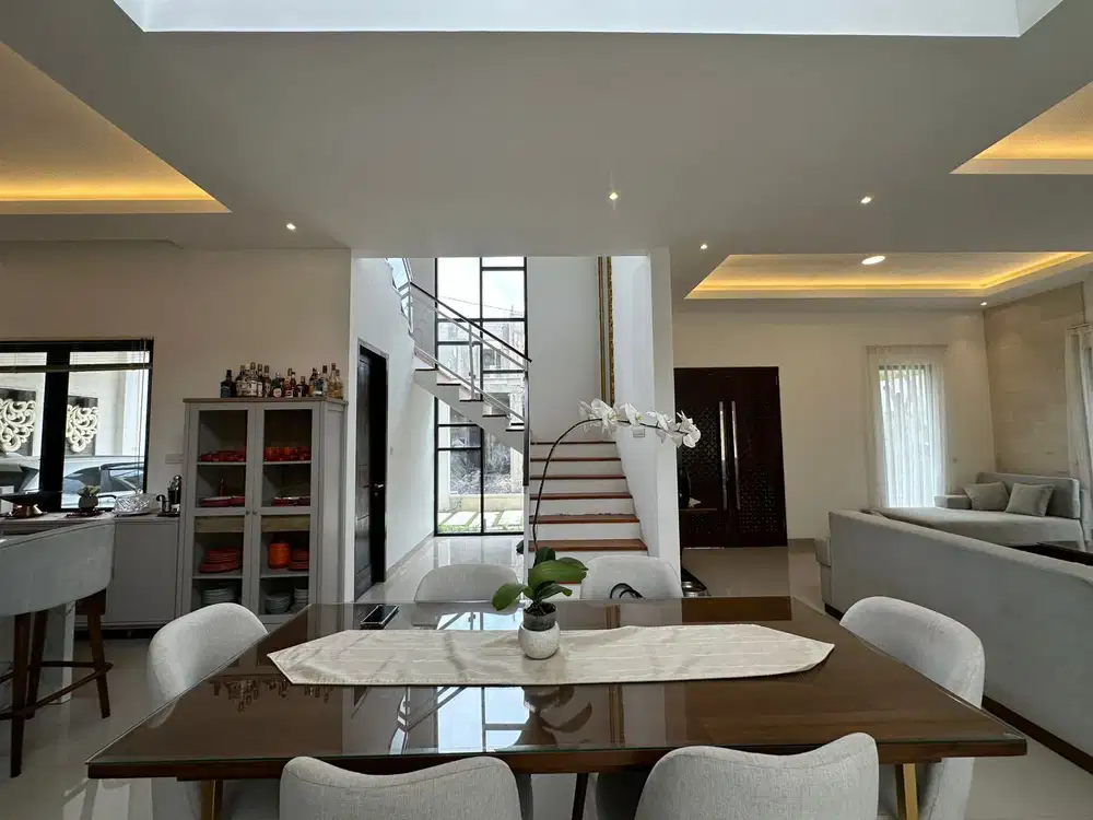 Dijual Villa Modern Mewah di Ungasan