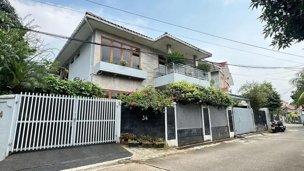 Rumah Mewah 2 Lantai di Loka Indah Pancoran - Harga di Bawah NJOP!
