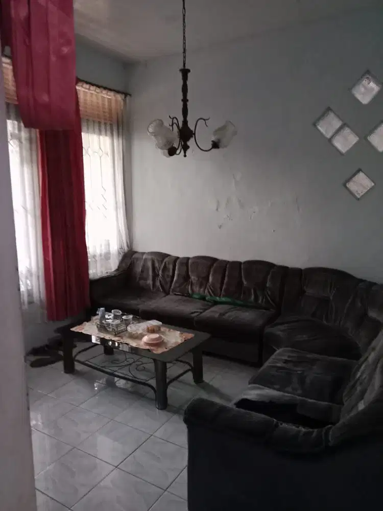 Dijual Rumah Siap Huni di Komplek Cibolerang Indah Bandung Kota