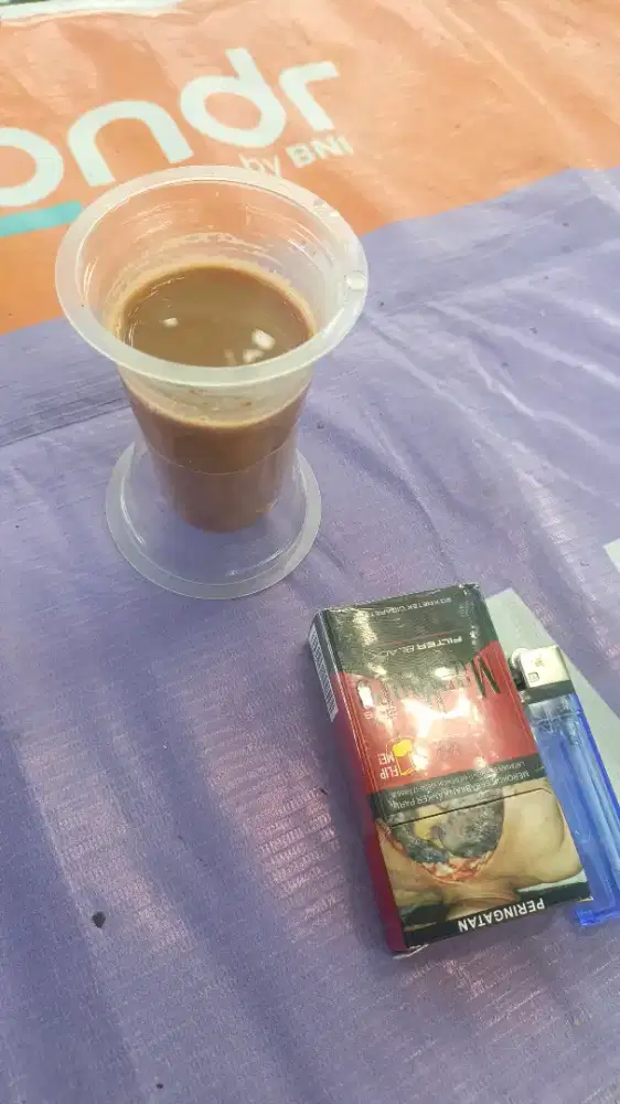 C. Jj rajin bunyi  mulus deker