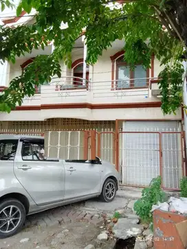 DISEWAKAN RUMAH RAYA NGINDEN SUKOLILO SURABAYA RON.A1320