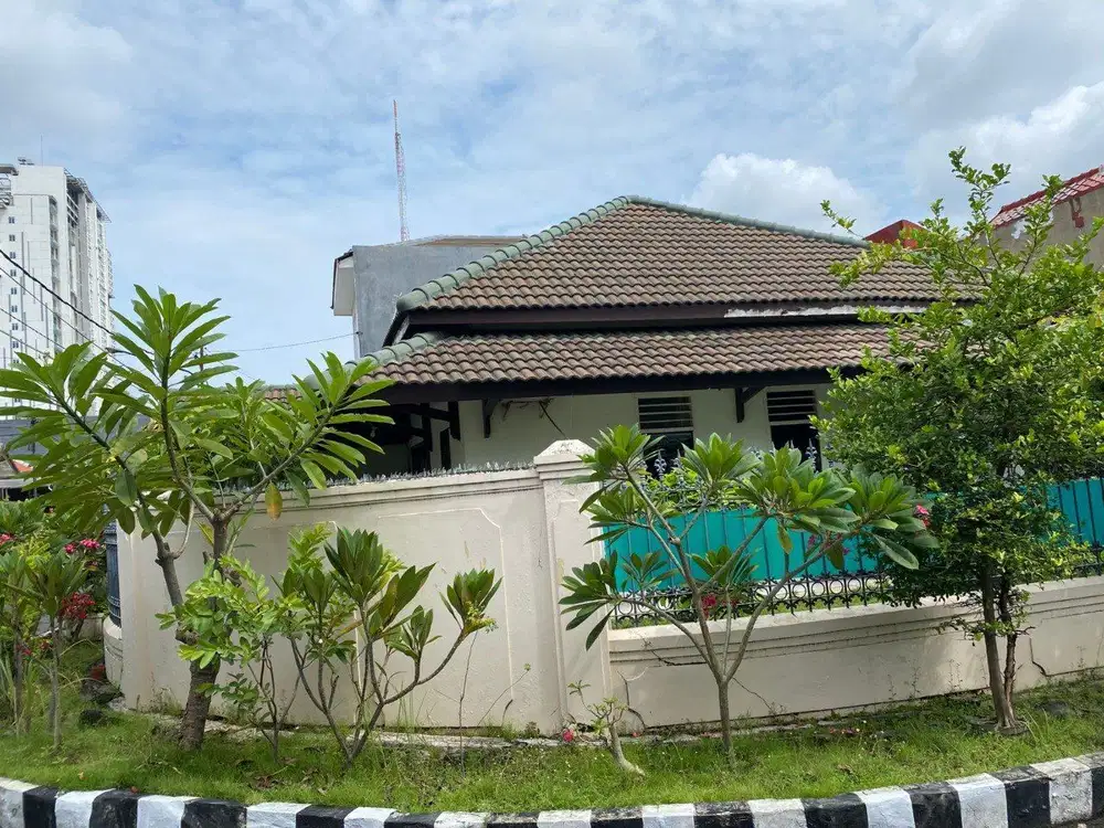 Dijual Rumah Darmo Baru Barat Siap Pakai