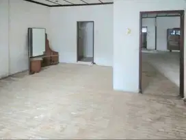 Rumah tua masih kokoh. Posisi hokkie kantong uang di Jln. Samanhudi