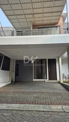 Dijual cepat rumah cantik kt 3 strategis di Bintaro Sektor 7
