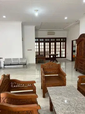 DIJUAL RUMAH HOEK KELAPA GADING
