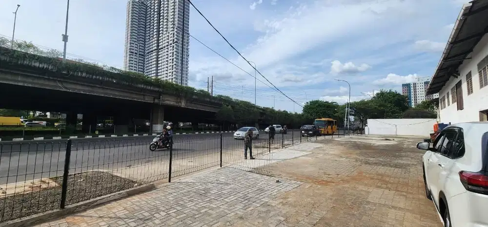 Dijual Cepat Gudang Strategis di Jalan Lingkar Luar Cengkareng
