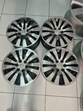 Velg oem nisaan navara R16 pcd 6×114.3 lebar 7 et45..4pcs