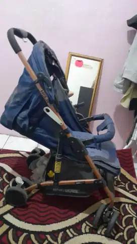 STROLLER BABYDOES HOLA, Warna BLUE NAVY.