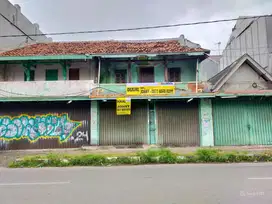 Jual rumah Jl. Tuparev Turun Harga Bisa untuk Usaha Daerah Karawang