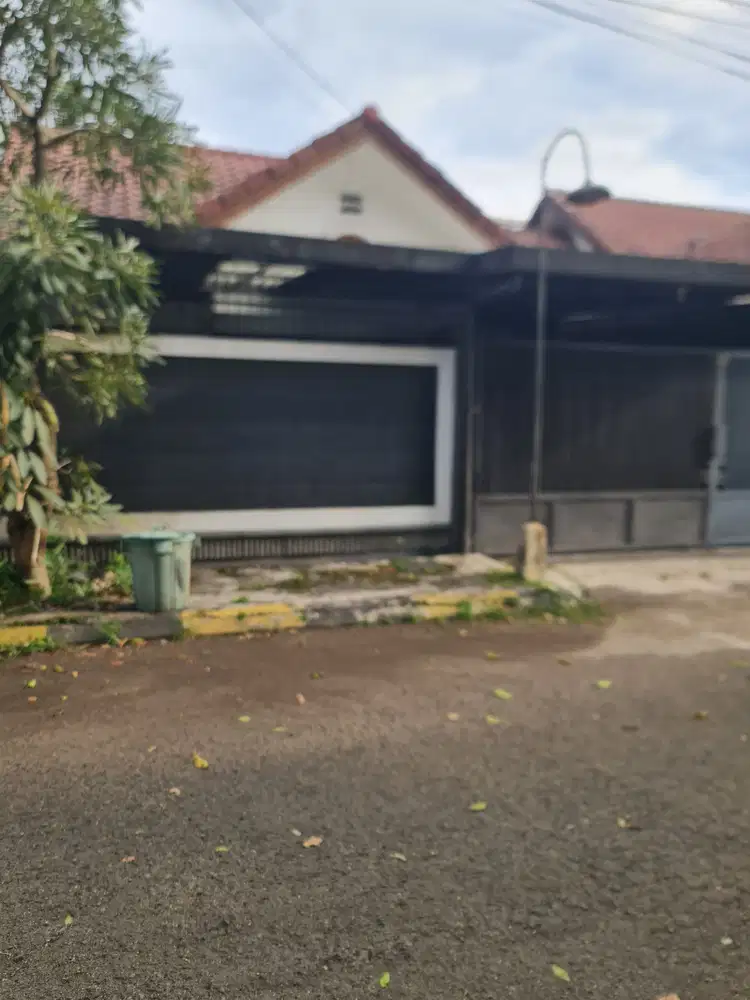 Rumah cluster nyaman di batununggal