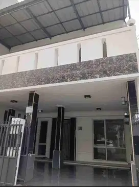 Di jual rumah di Harvest city cileungsi 2 lantai siap huni depan taman