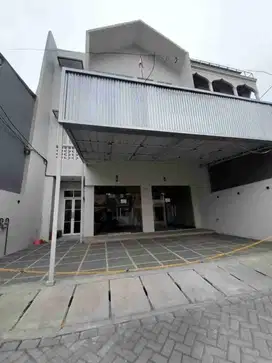 Disewa Ruko Ex Cafe 
Semi Furnish
Malaka Duren Sawit 
Jakarta Timur